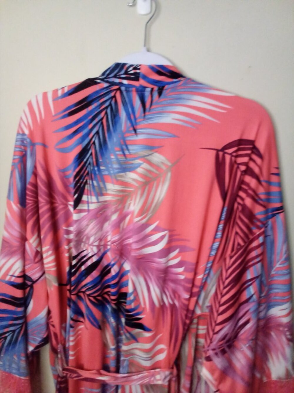 In Bloom By Jonquil Robe Women M L Tie Front Belt Short Sleeve Pattern Pink Blue - Picture 13 of 16